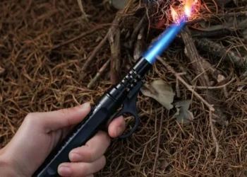 Reliable Outdoor Jet Flame Lighter for Camping and Barbecue Enthusiasts