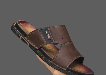 Top Lightweight Leather Sandals for Men in 2025 Offering Comfort and Durability